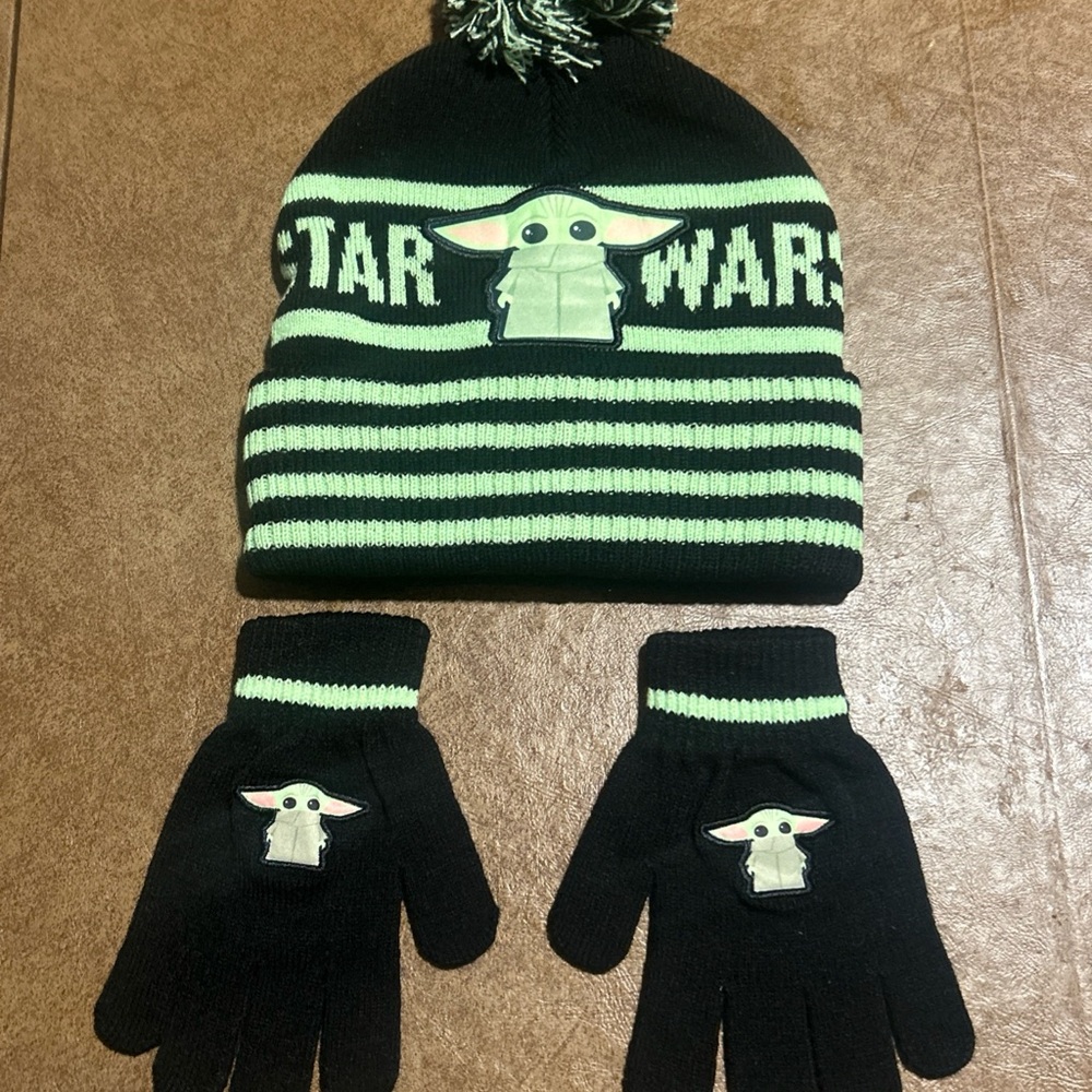 Star Wars Kids Beanie and Gloves Set - Black and Green